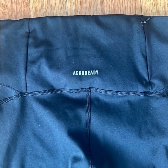 Adidas aeroready crop leggings size Xs - Picture 4 of 6